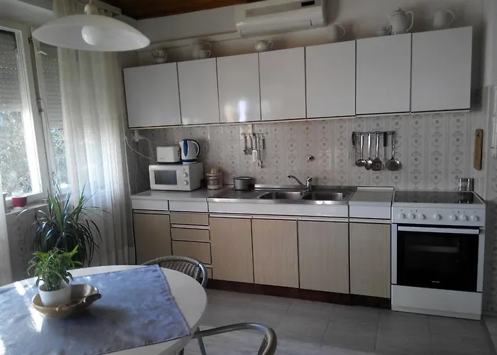 Daniela شقة ماكارسكا